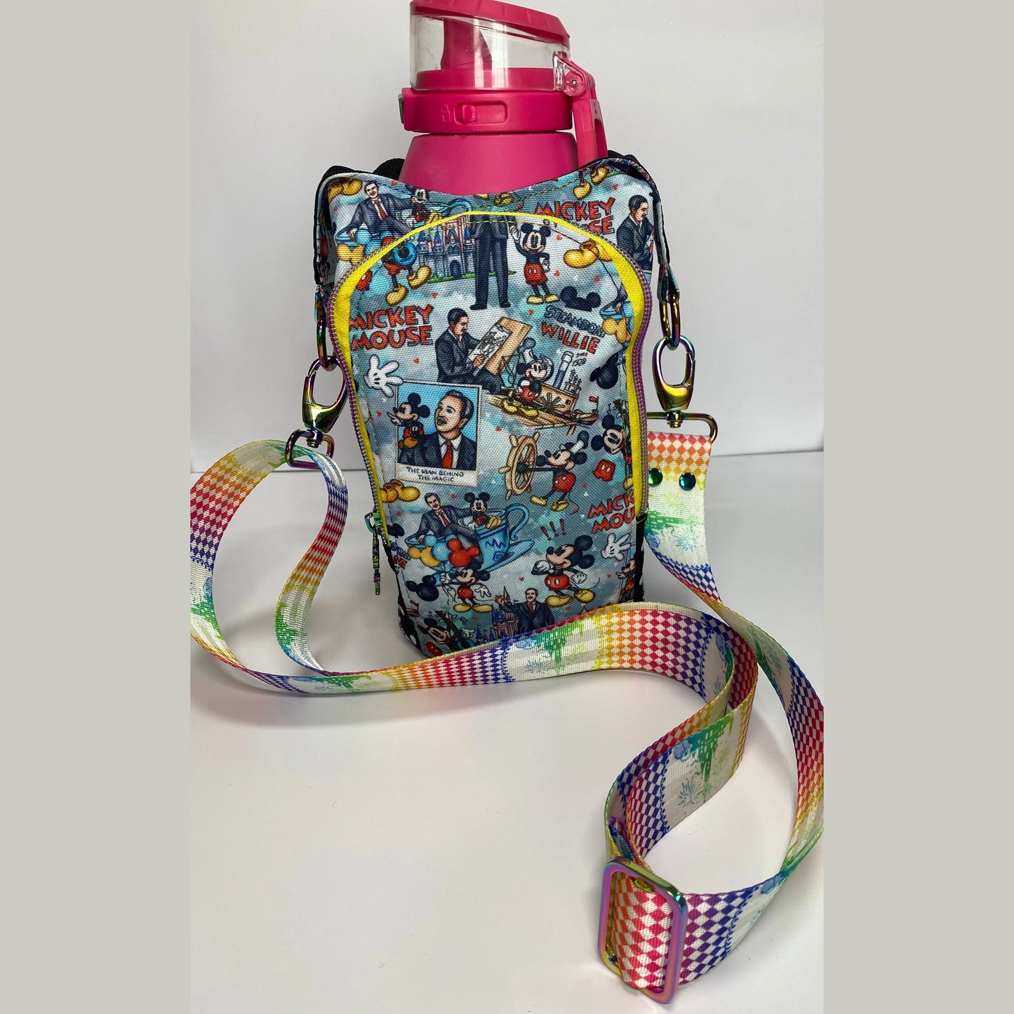 Simple blue neoprene bottle holder